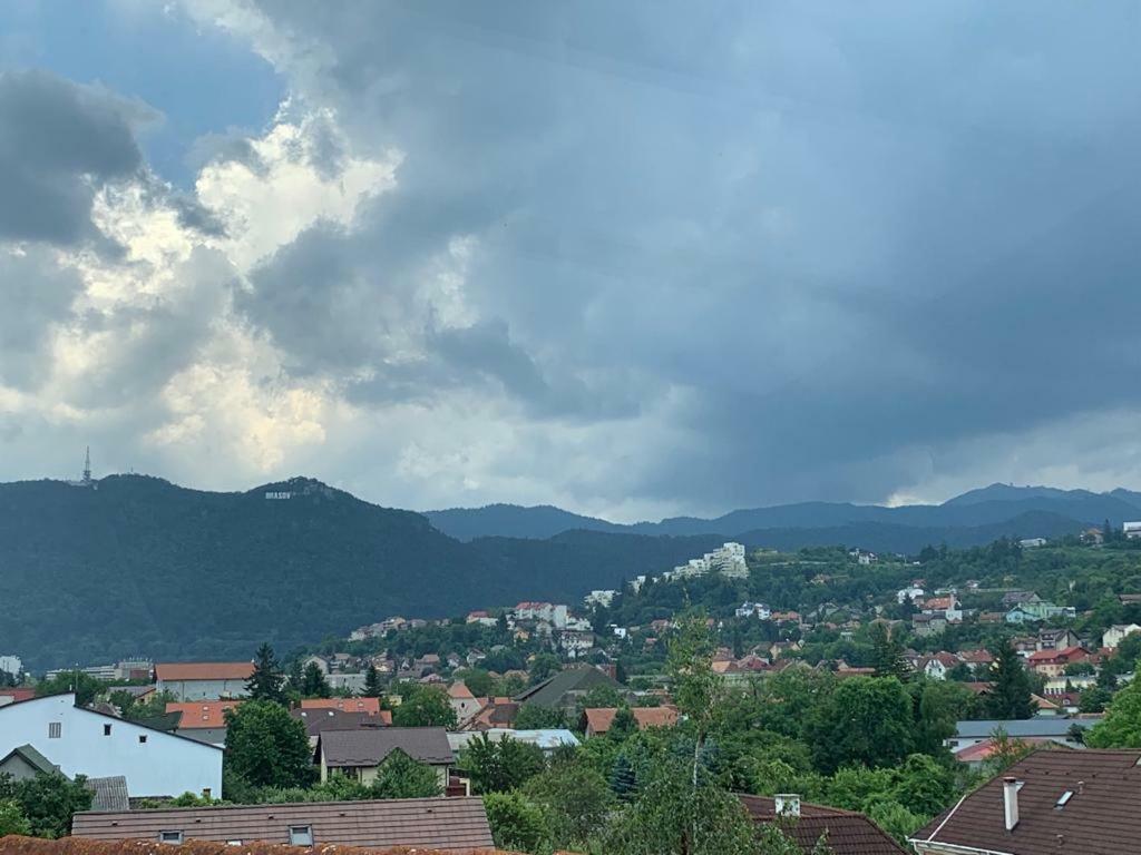 Gya Residence Brasov Bagian luar foto
